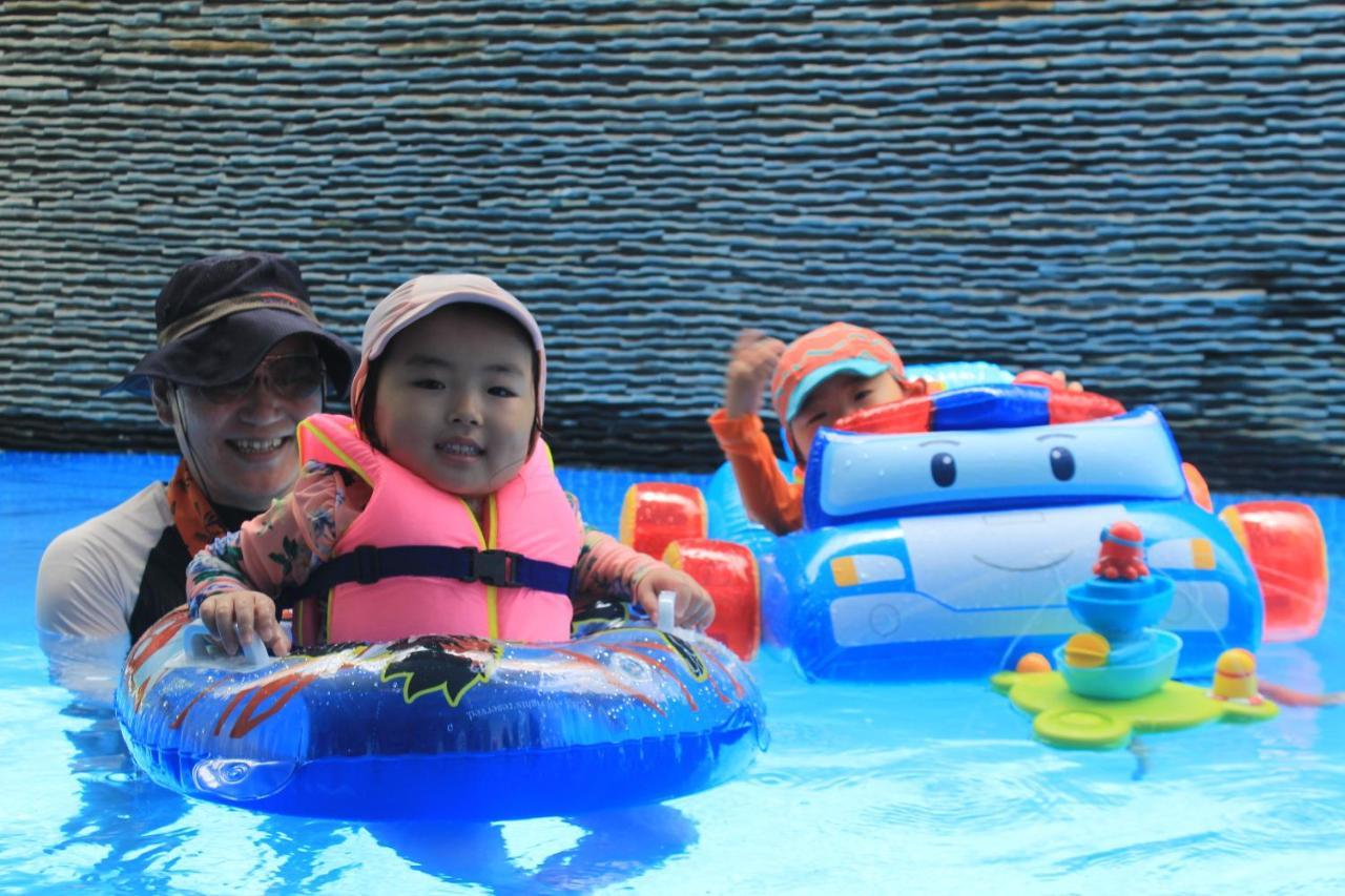 Vivian Villa & Apartment By My Khe Beach ดานัง ภายนอก รูปภาพ