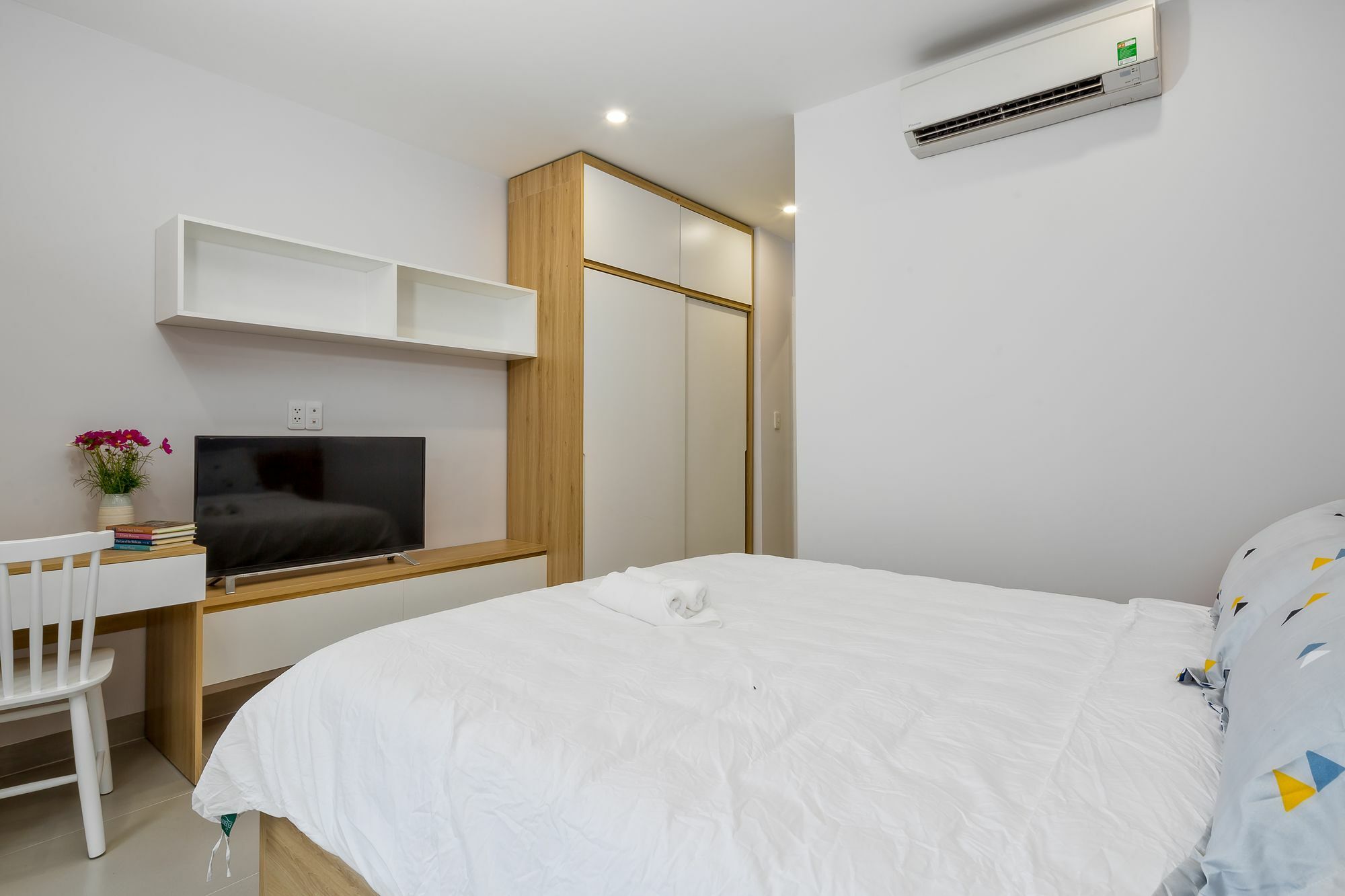 Vivian Villa & Apartment By My Khe Beach ดานัง ภายนอก รูปภาพ
